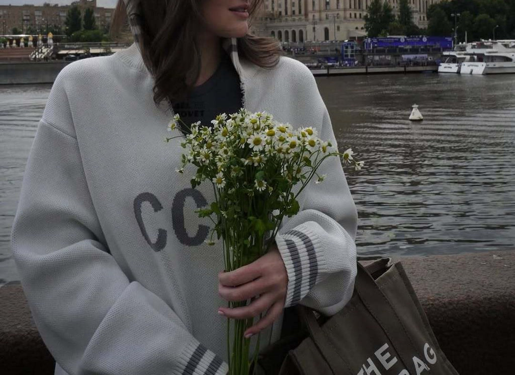 Oversized Letter Print Collared Sweatshirt - White