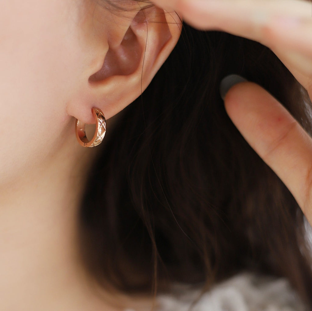 Quilted Texture Chunky Hoop Earrings