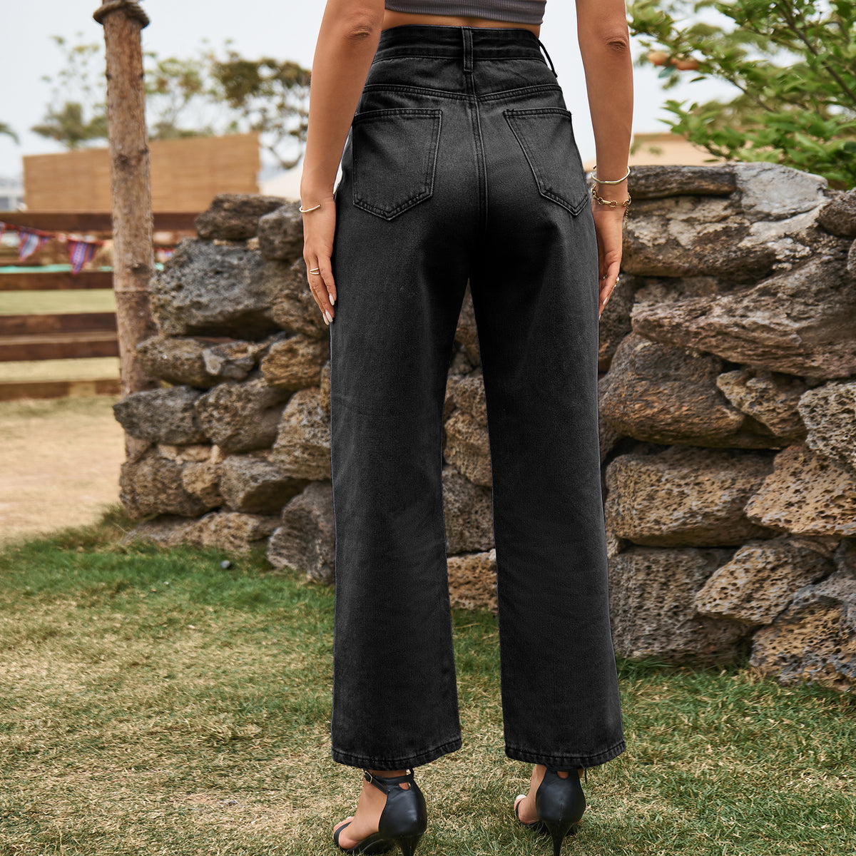 Side Slit Cropped Straight Leg Jeans - Black - 3