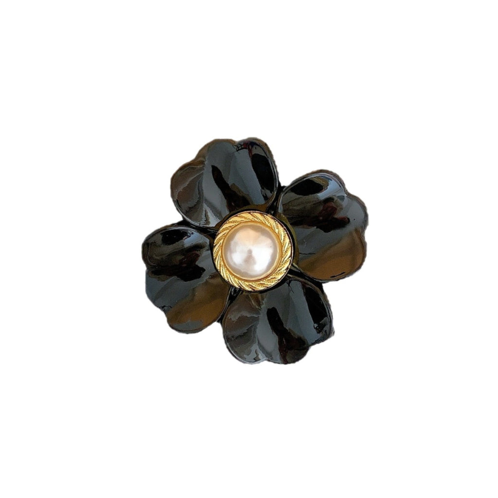 Pearl Centre Flower Hair Claw Clip
