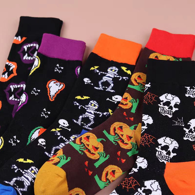 Spooky Halloween Print Crew Socks - Skeleton - 2
