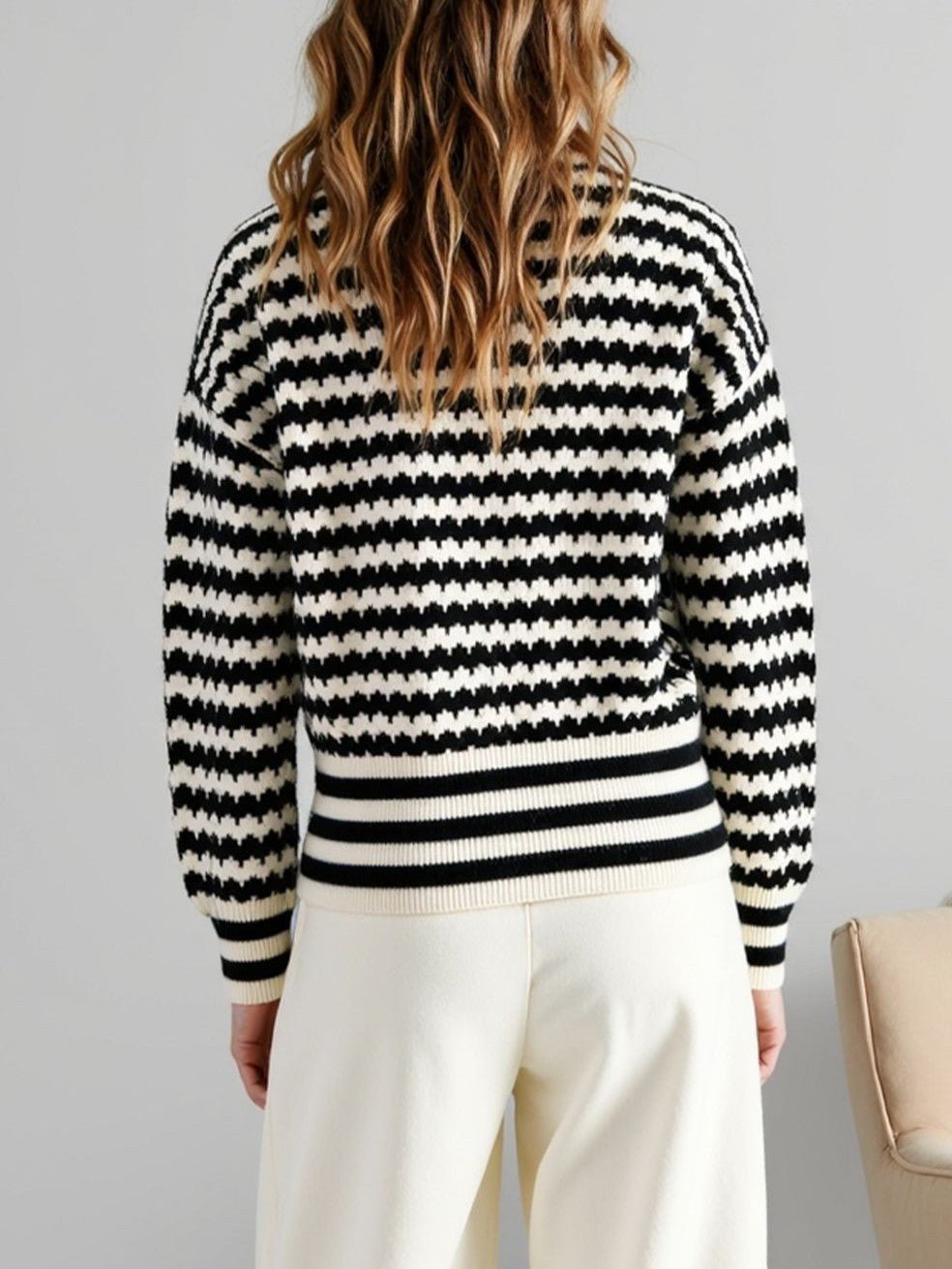 Zigzag Stripe Contrast Trim V Neck Cardigan - Black - 2
