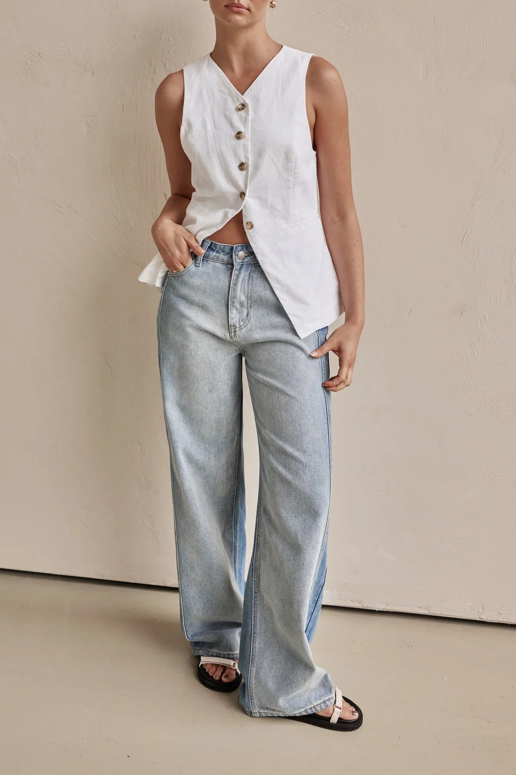 Faded Wash High Rise Wide Leg Jeans - blue - 3