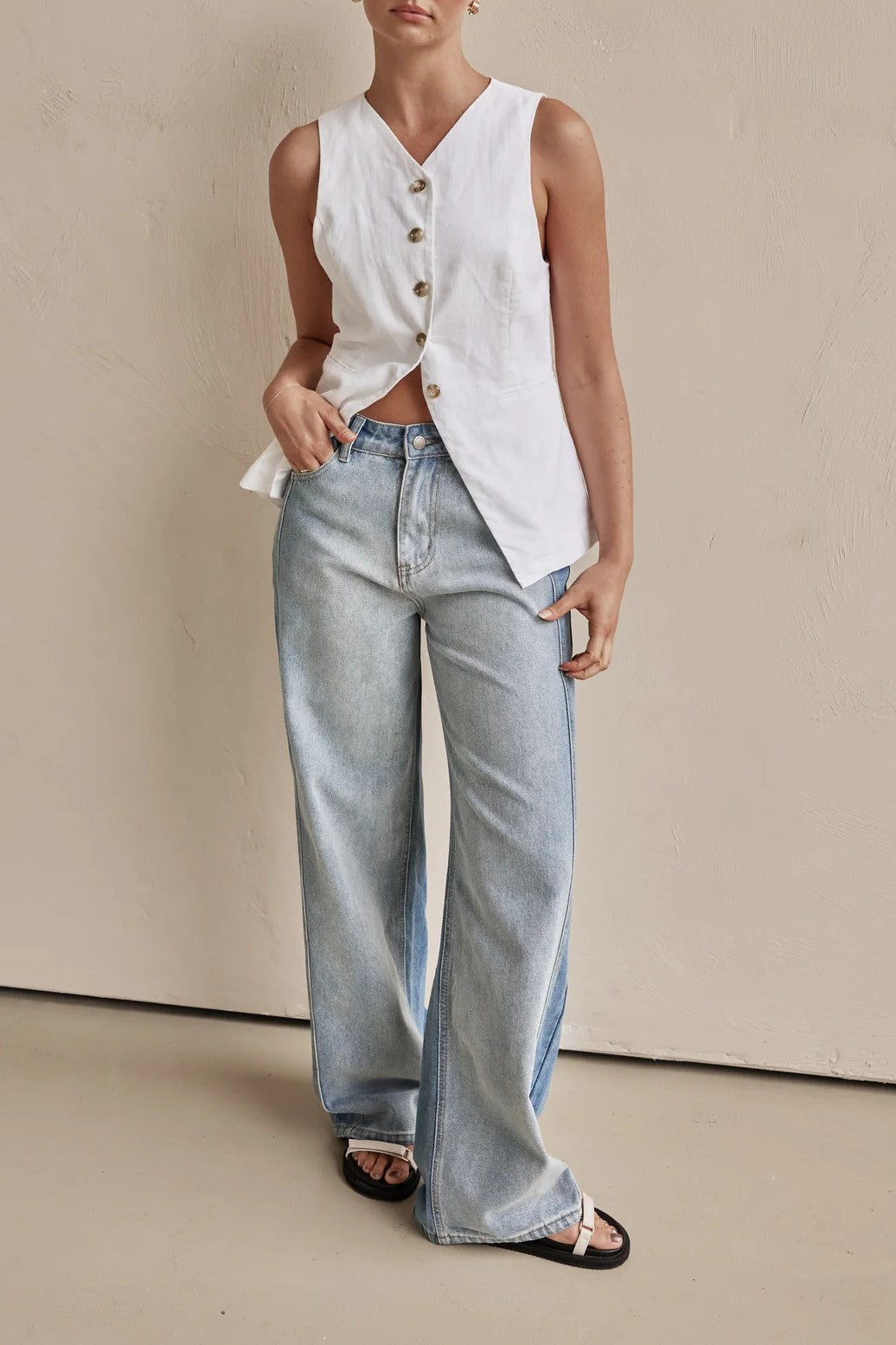 Faded Wash High Rise Wide Leg Jeans - blue - 3