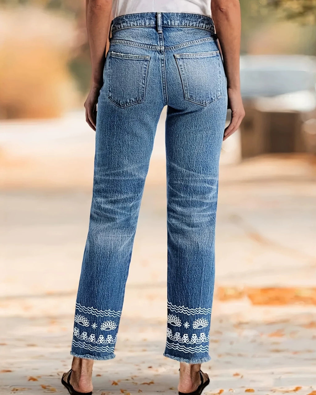 Blue Washed Embroidered Hem Straight Leg Ankle Jeans - Blue - 3