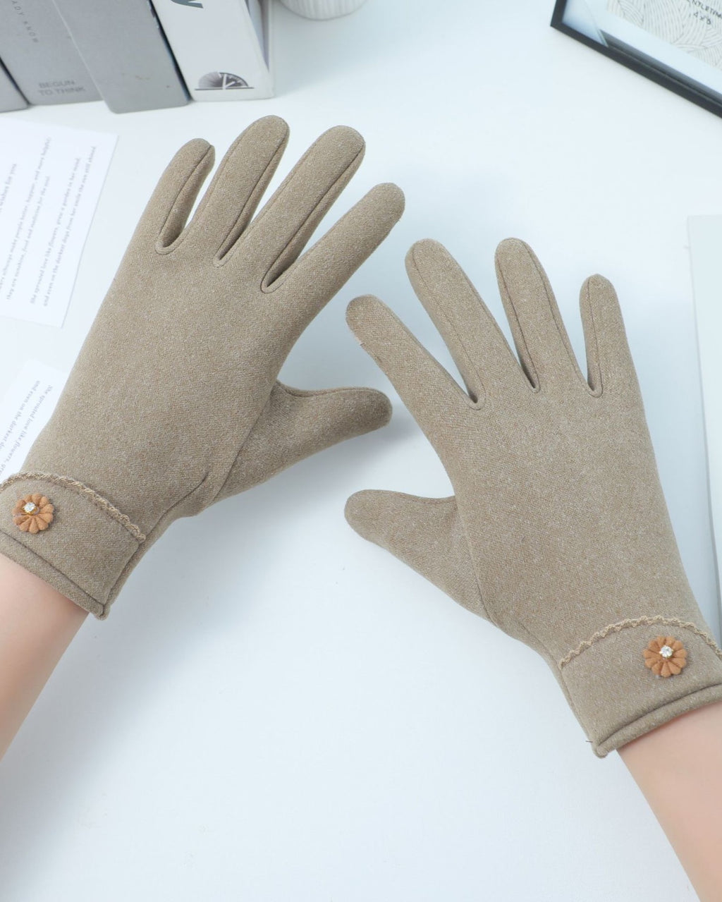 Beaded Button Cuff Fleece Winter Gloves