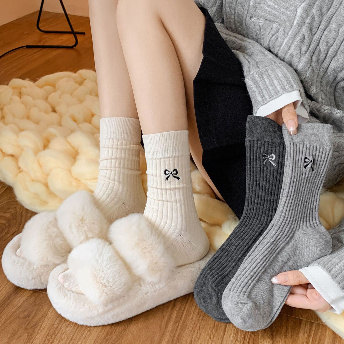 Side Bow Ribbed Knit Crew Socks - view 3