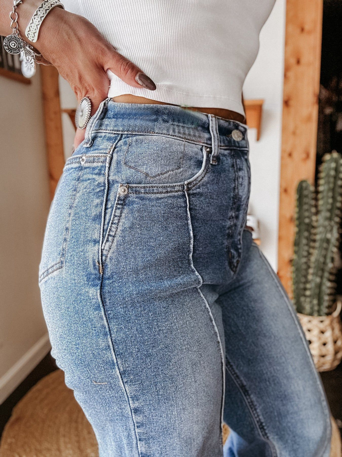 Cuffed Hem Baggy Wide Leg Jeans - Blue - 4