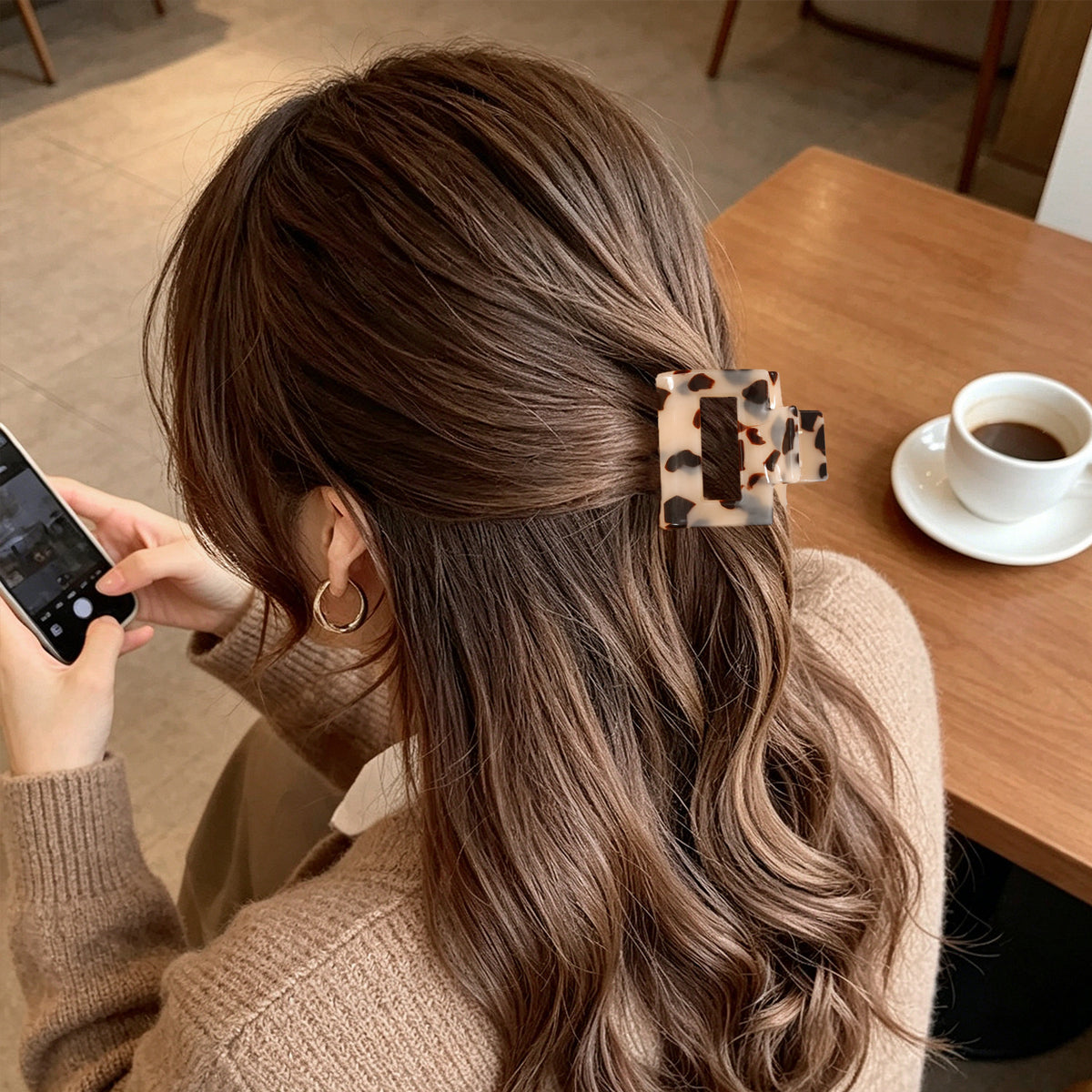 Cutout Rectangle Hair Claw Clip in Two Sizes - Square_Beige