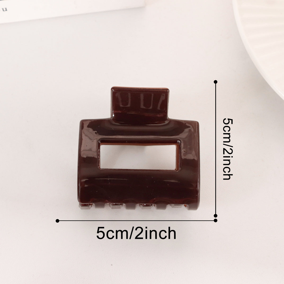 Cutout Rectangle Hair Claw Clip in Two Sizes - Square_DCoffee