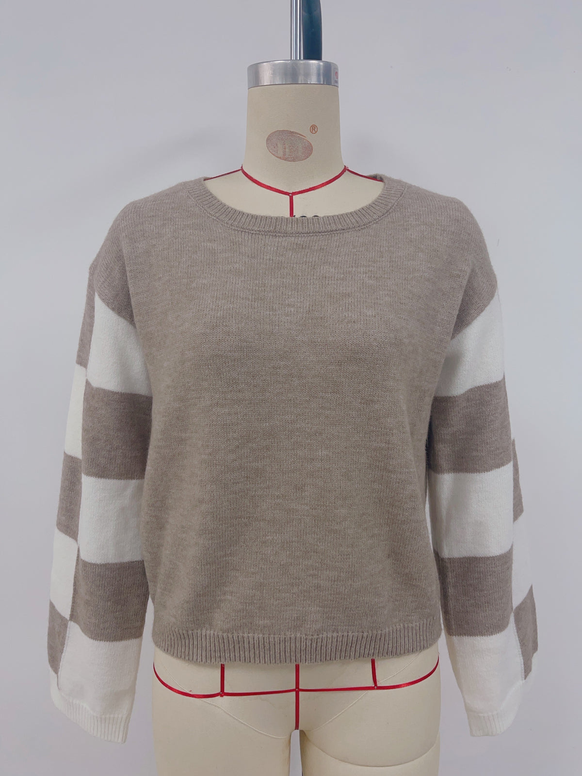 Checkerboard Sleeve Color Block Knit Sweater - Khaki
