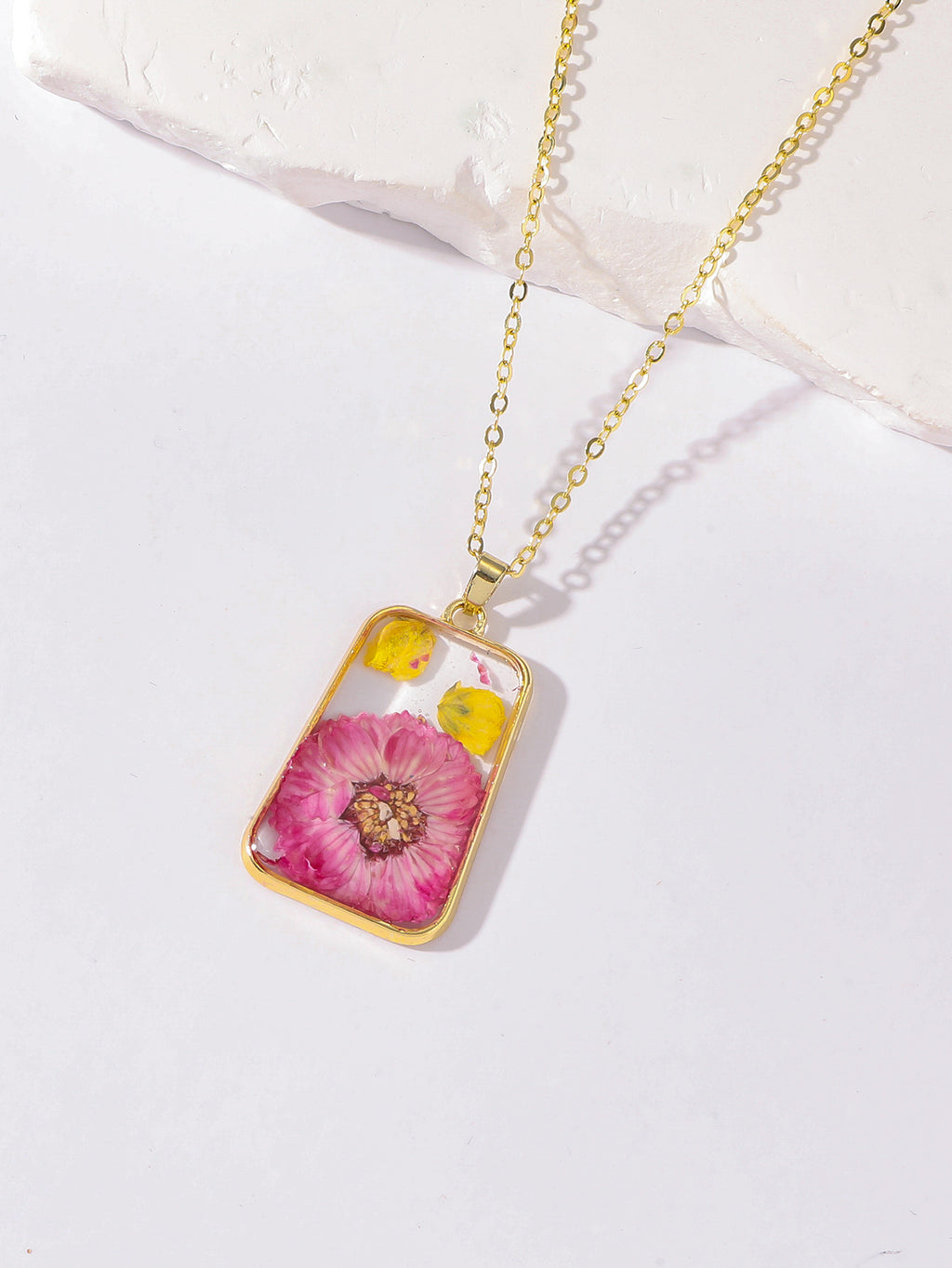 Pressed Flower Rectangle Resin Pendant Necklace - Color_07