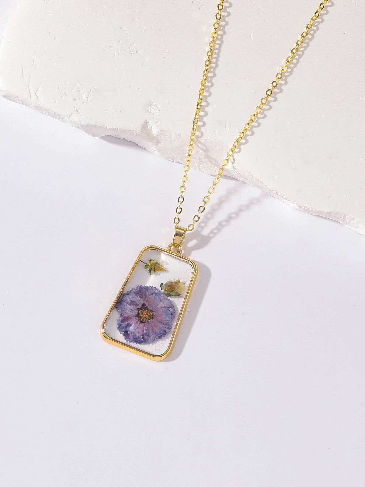 Pressed Flower Rectangle Resin Pendant Necklace - Color_09