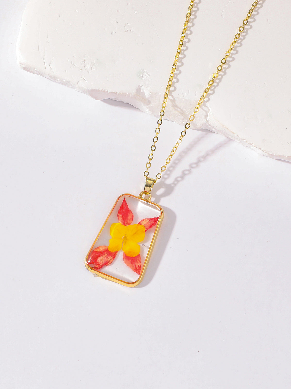 Pressed Flower Rectangle Resin Pendant Necklace - Color_10