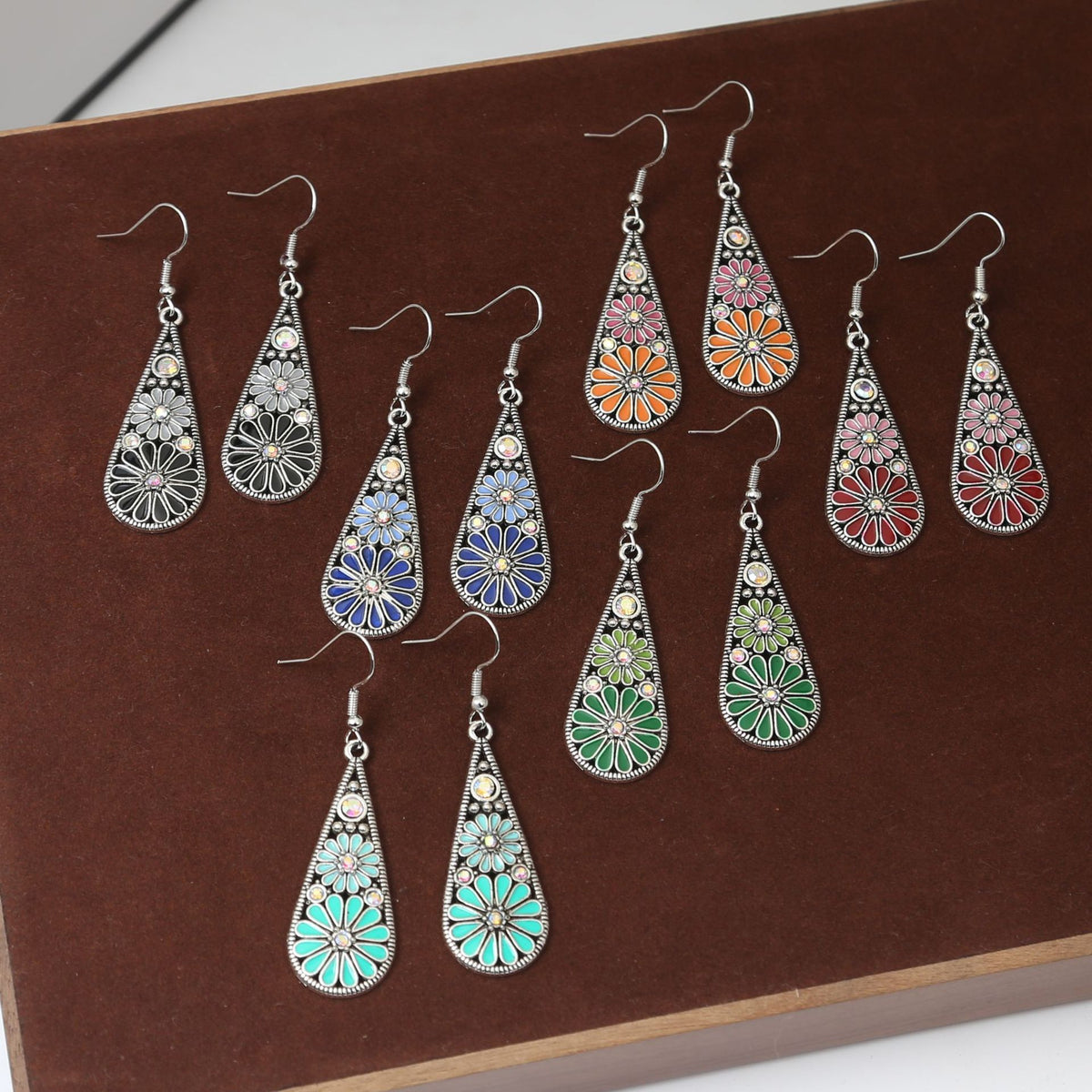 Boho Enamel Daisy Teardrop Dangle Earrings