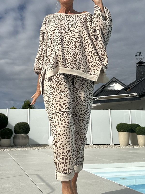 Sweatshirt And Jogger Set In Animal Print - Leopard - 2