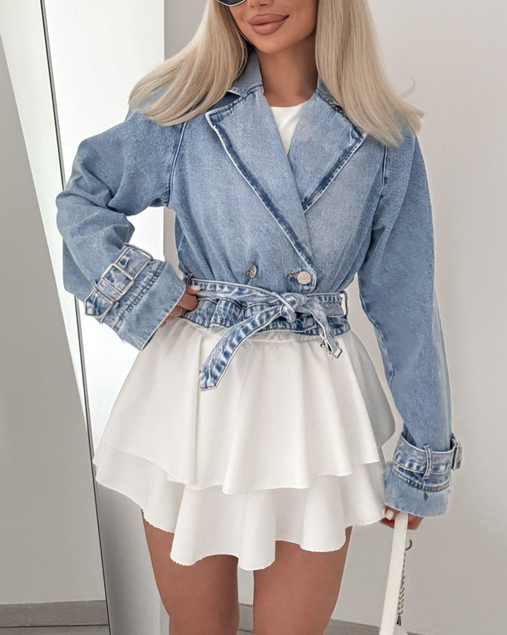 Cropped Denim Jacket With Peak Lapels - Blue - 1
