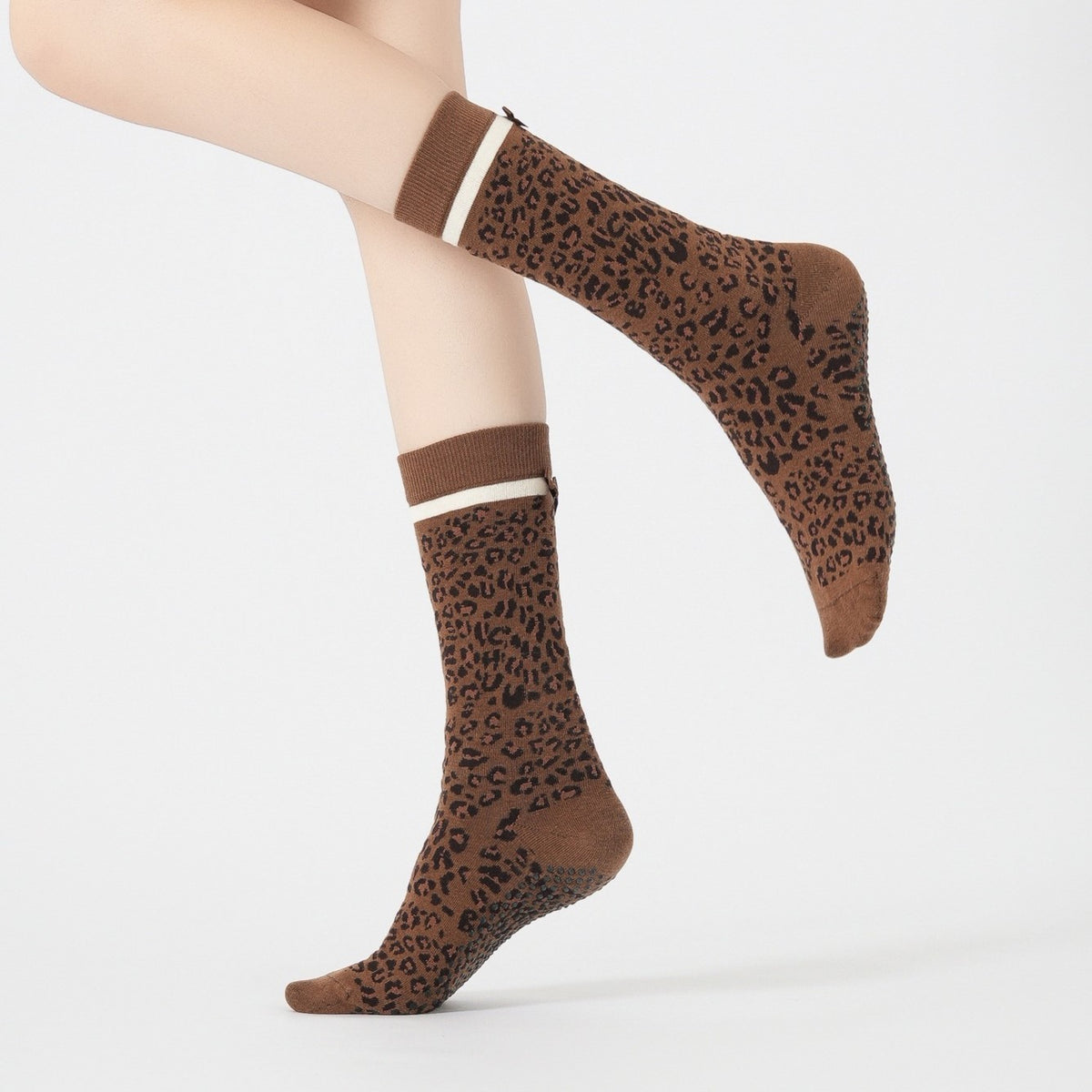 Sheer Leopard Grip Socks With Contrast Cuff - Leopard