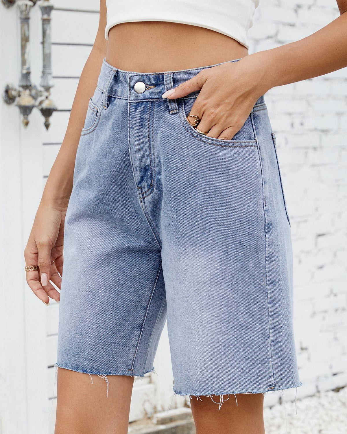 Frayed Hem Straight Leg Denim Bermuda Shorts - Blue
