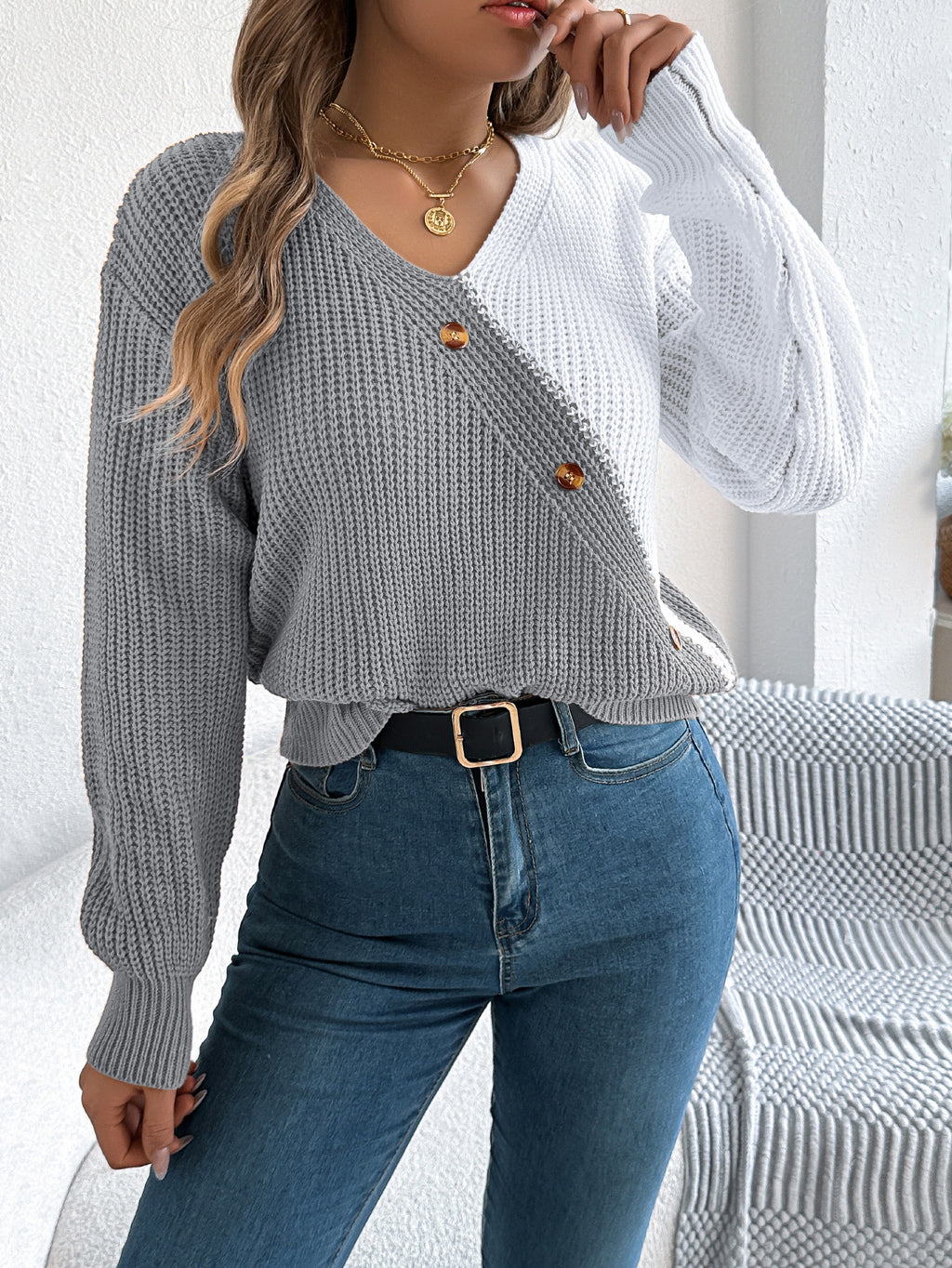 Two-Tone Button Trim V-Neck Sweater - Grey