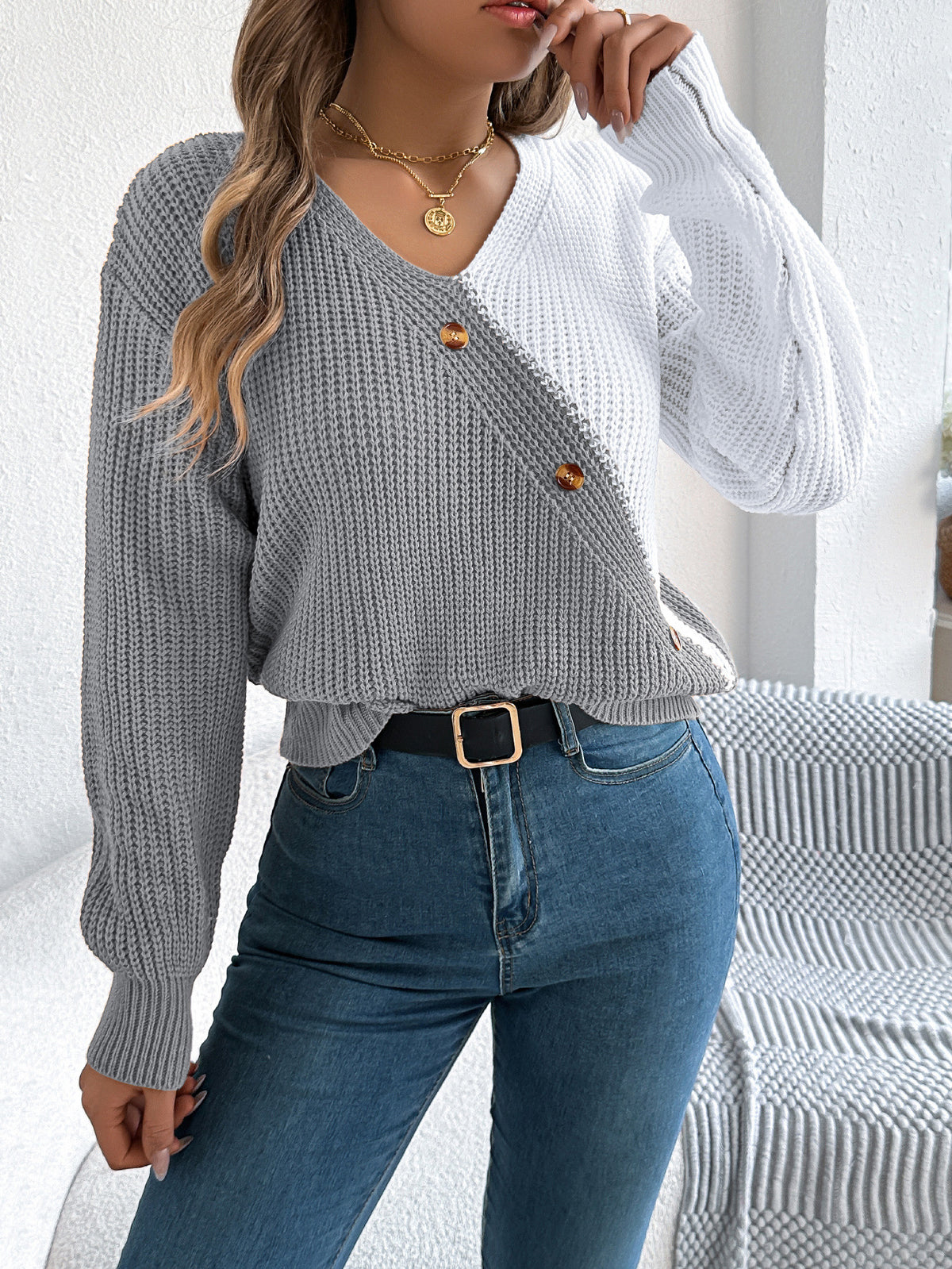 Two-Tone Button Trim V-Neck Sweater - Grey