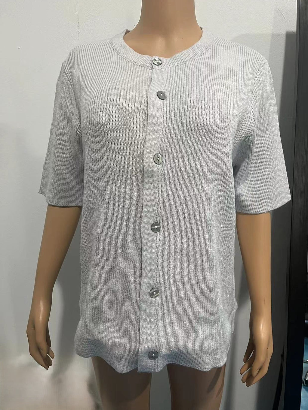 Short Sleeve Ribbed Button Front Cardigan - Grey