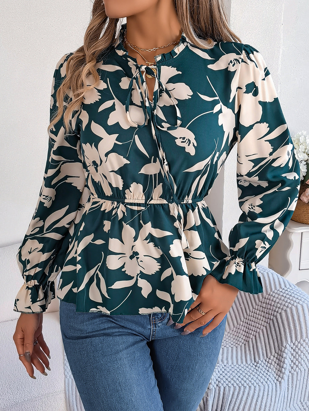 Floral Print Tie Neck Peplum Blouse - Green - 1