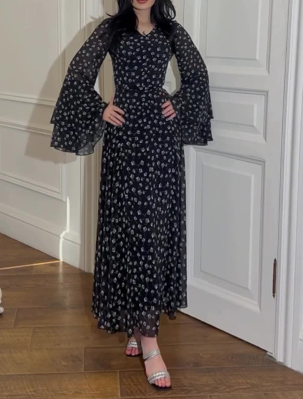 Ditsy Floral Bell Sleeve Chiffon Maxi Dress - Black - 3