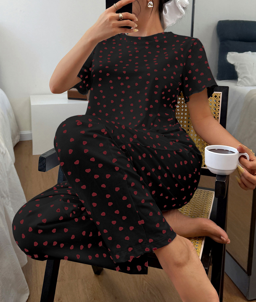 Scattered Heart-Print Short-Sleeve Cotton Pajama Set - Black