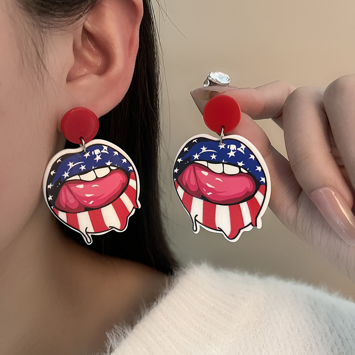 Americana Heart And Hat Dangle Earrings - Mouth - 1