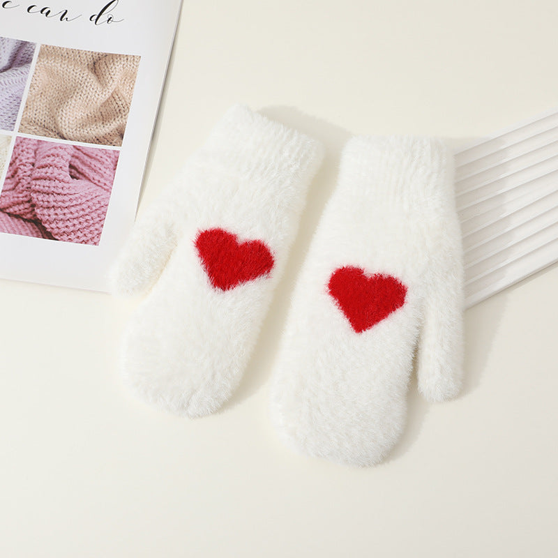 Fuzzy Knit Heart Motif Winter Gloves - White_B