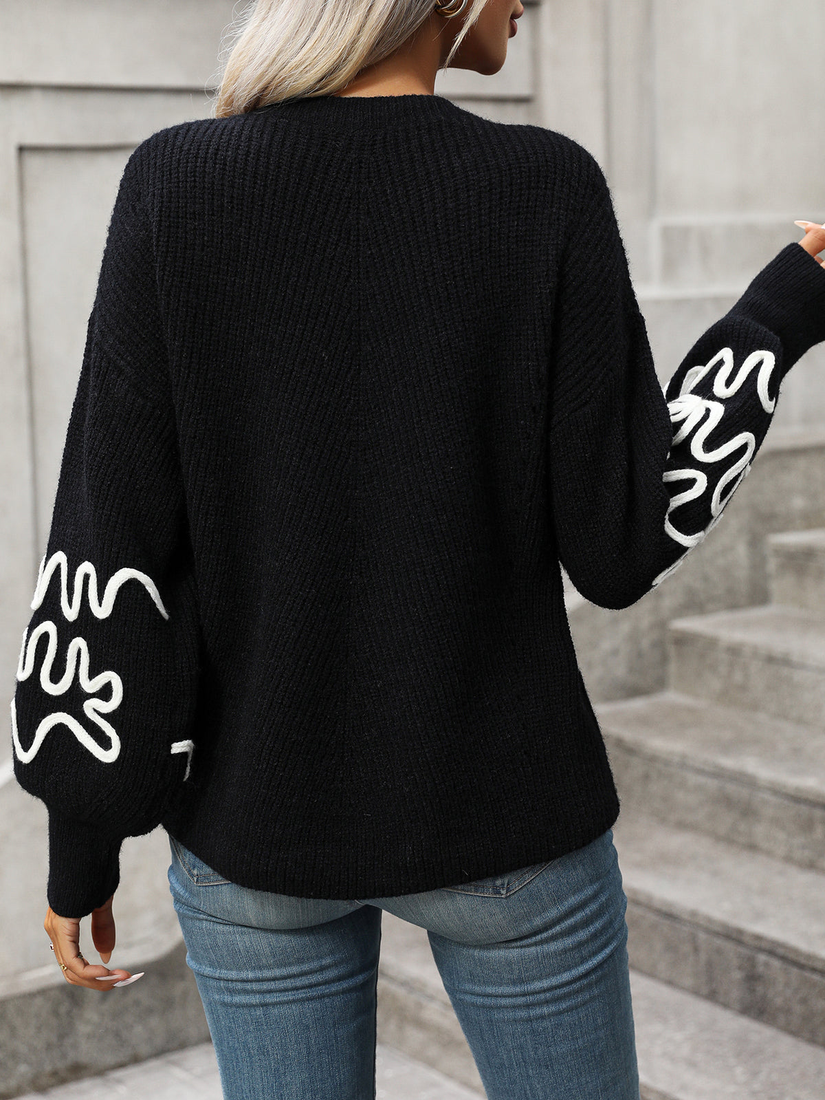 Squiggle Embroidered Sleeve V Neck Sweater - Black - 2