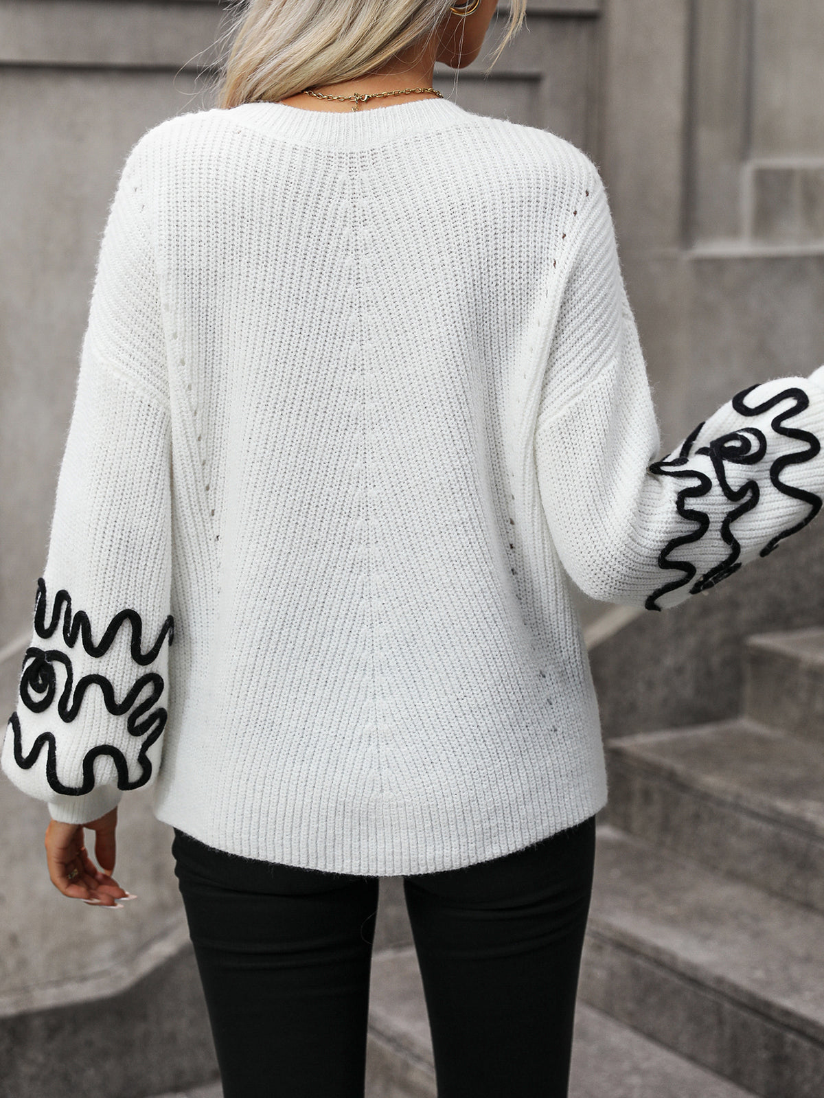 Squiggle Embroidered Sleeve V Neck Sweater - White - 2