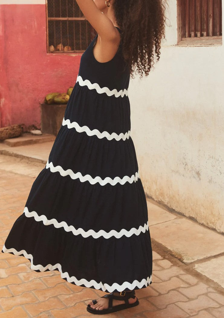 Ric Rac Trim Tiered Sleeveless Maxi Dress - Black - 2