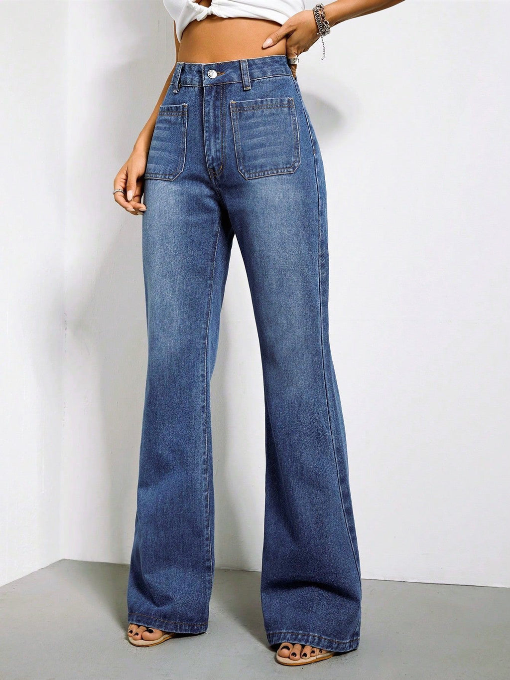 High Rise Patch Pocket Flared Jeans - Blue - 3