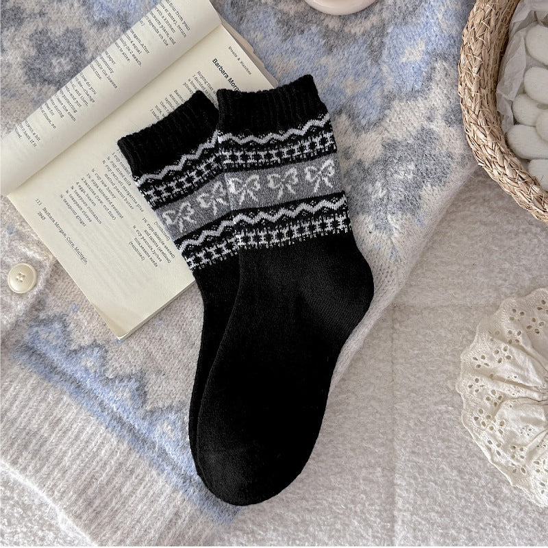 Nordic Bow Jacquard Ribbed Crew Socks - Black