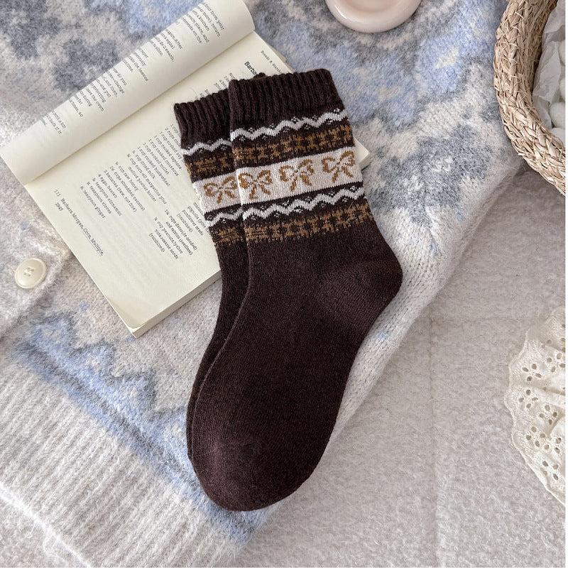 Nordic Bow Jacquard Ribbed Crew Socks - Coffee