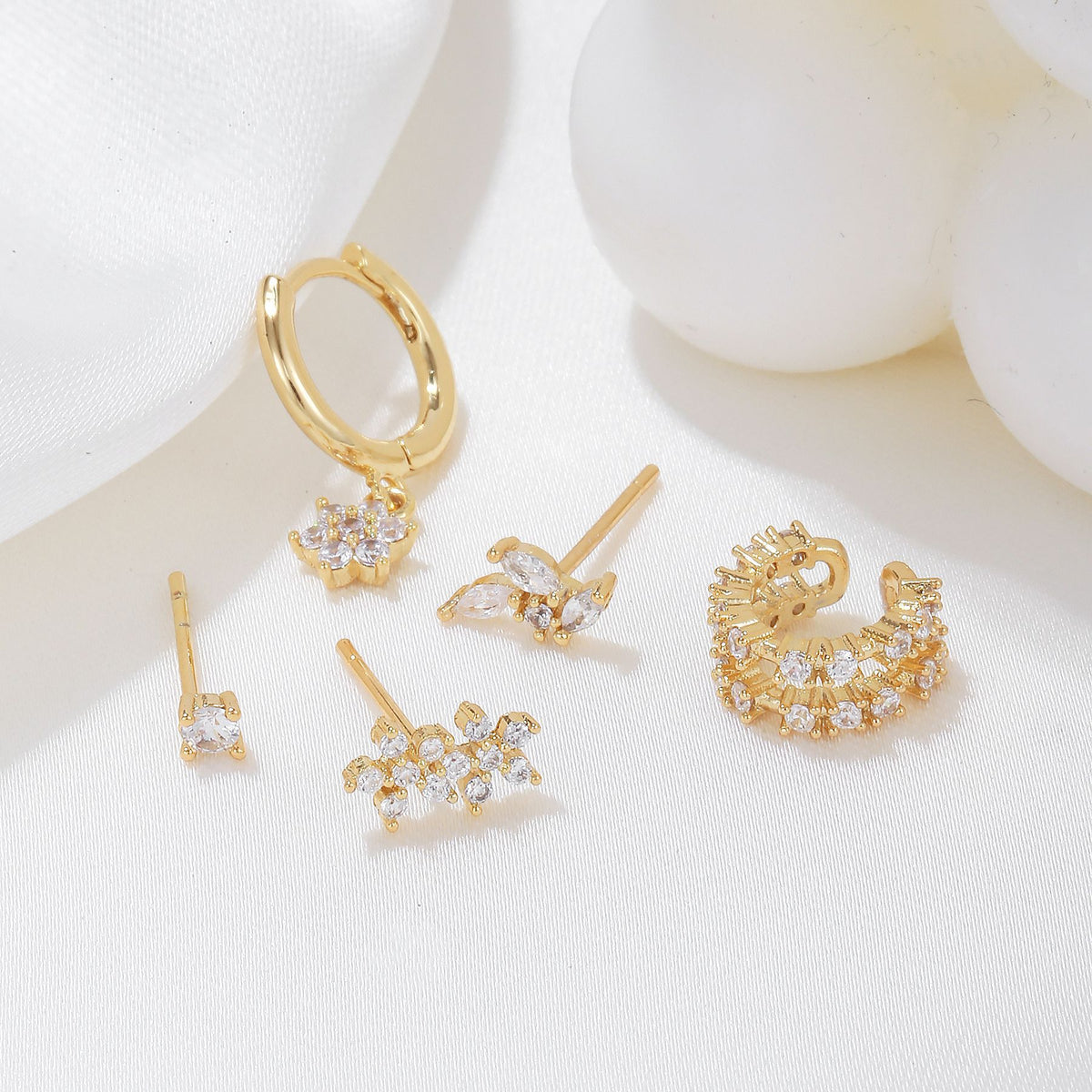 Floral Marquise Stud and Huggie Earring Set - Gold - 3