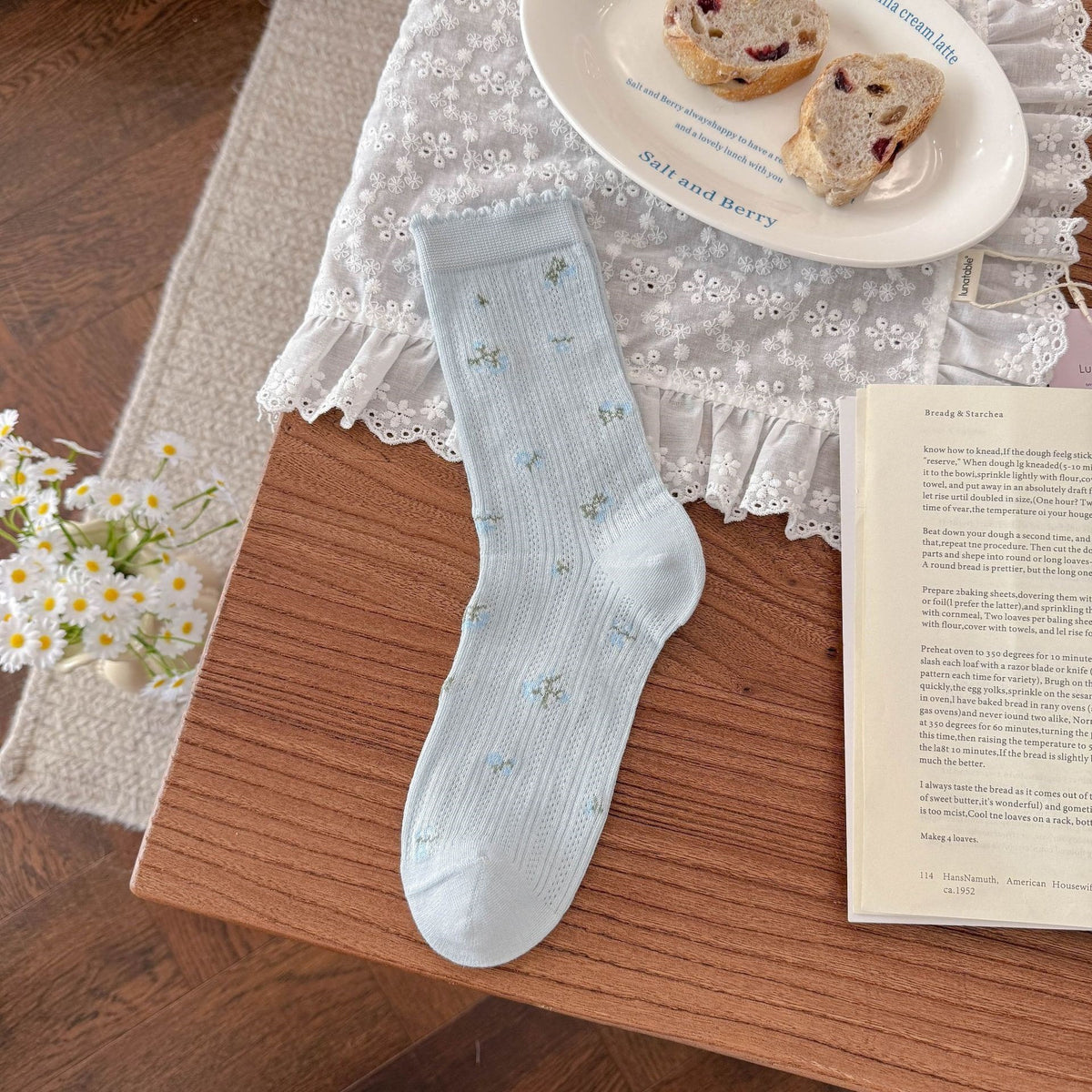 Sheer Knit Crew Socks With Woven Flowers - Blue
