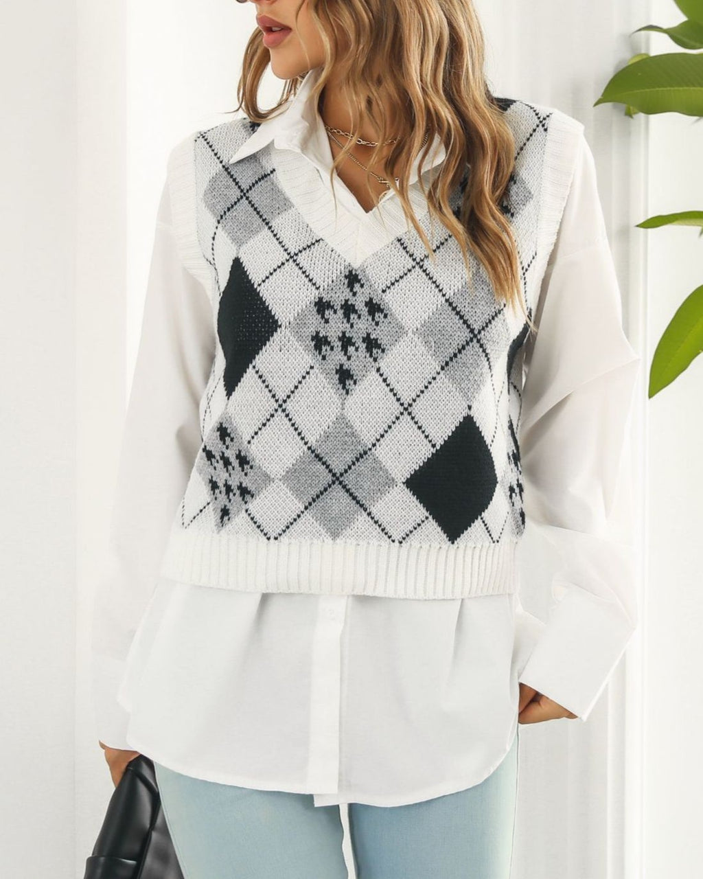 Argyle Diamond Knit Sweater Vest - White - 1