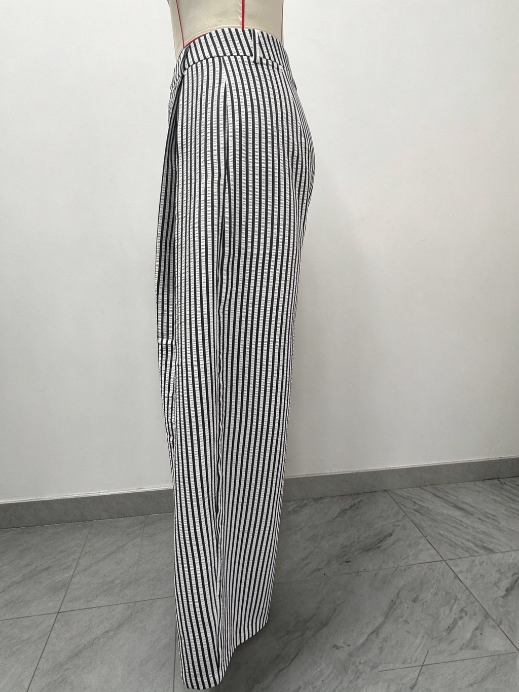 Pinstripe Pleated Front Oversized Wide Leg Pants - Black - 2