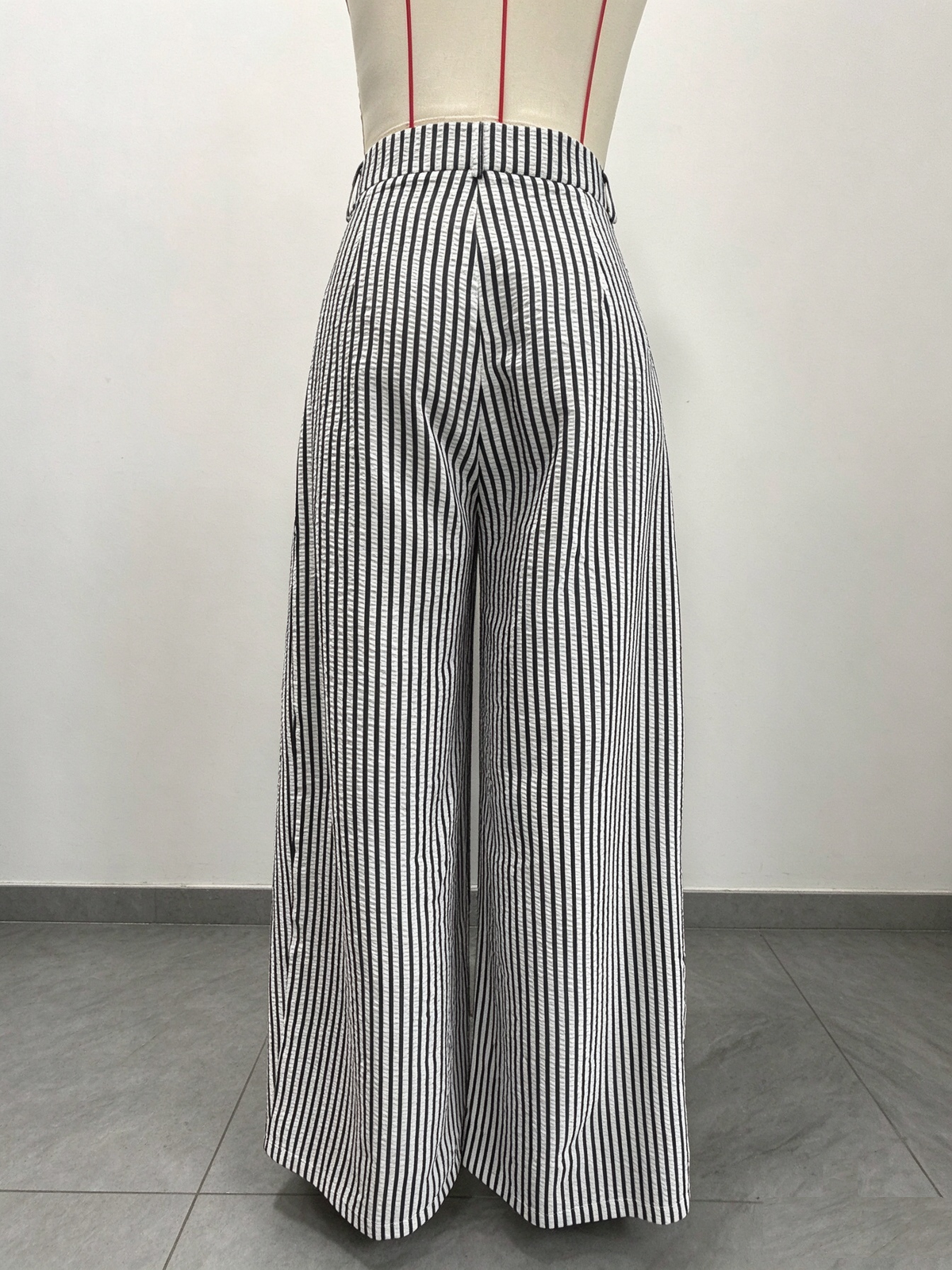 Pinstripe Pleated Front Oversized Wide Leg Pants - Black - 4