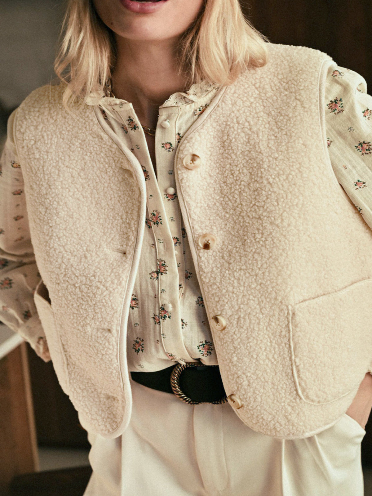 Ruffle Neck Sherpa Vest With Patch Pockets - cream