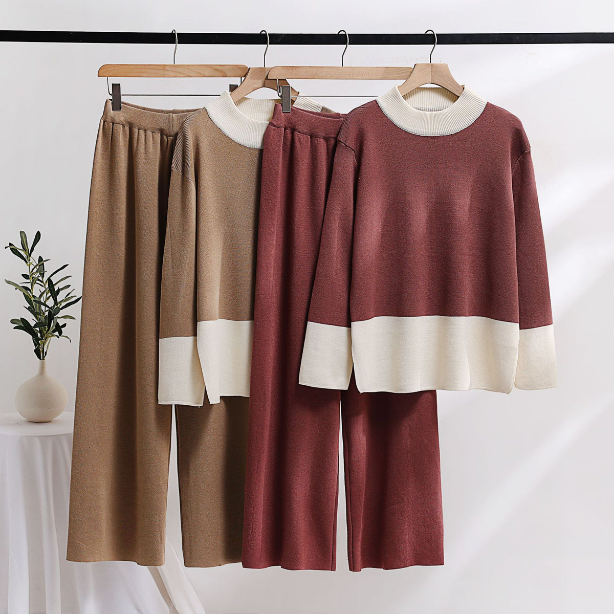 Colorblock Knit Sweater And Wide Leg Pant Set