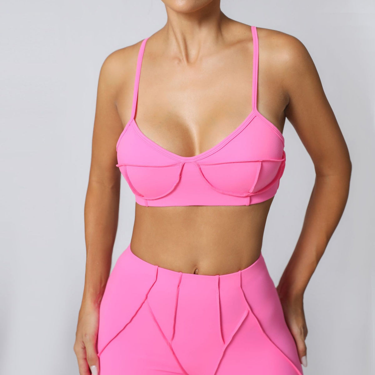 Contour Seam Padded Medium Support Yoga Sports Bra - Pink