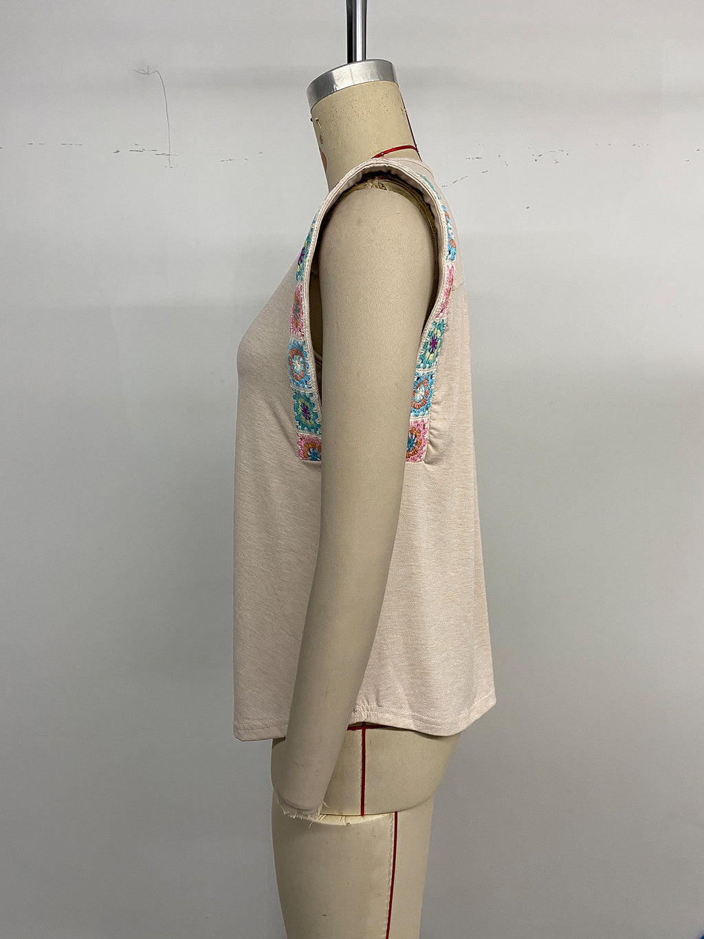 Crochet Trim Sleeveless Swing Tank Top - Apricot - 6