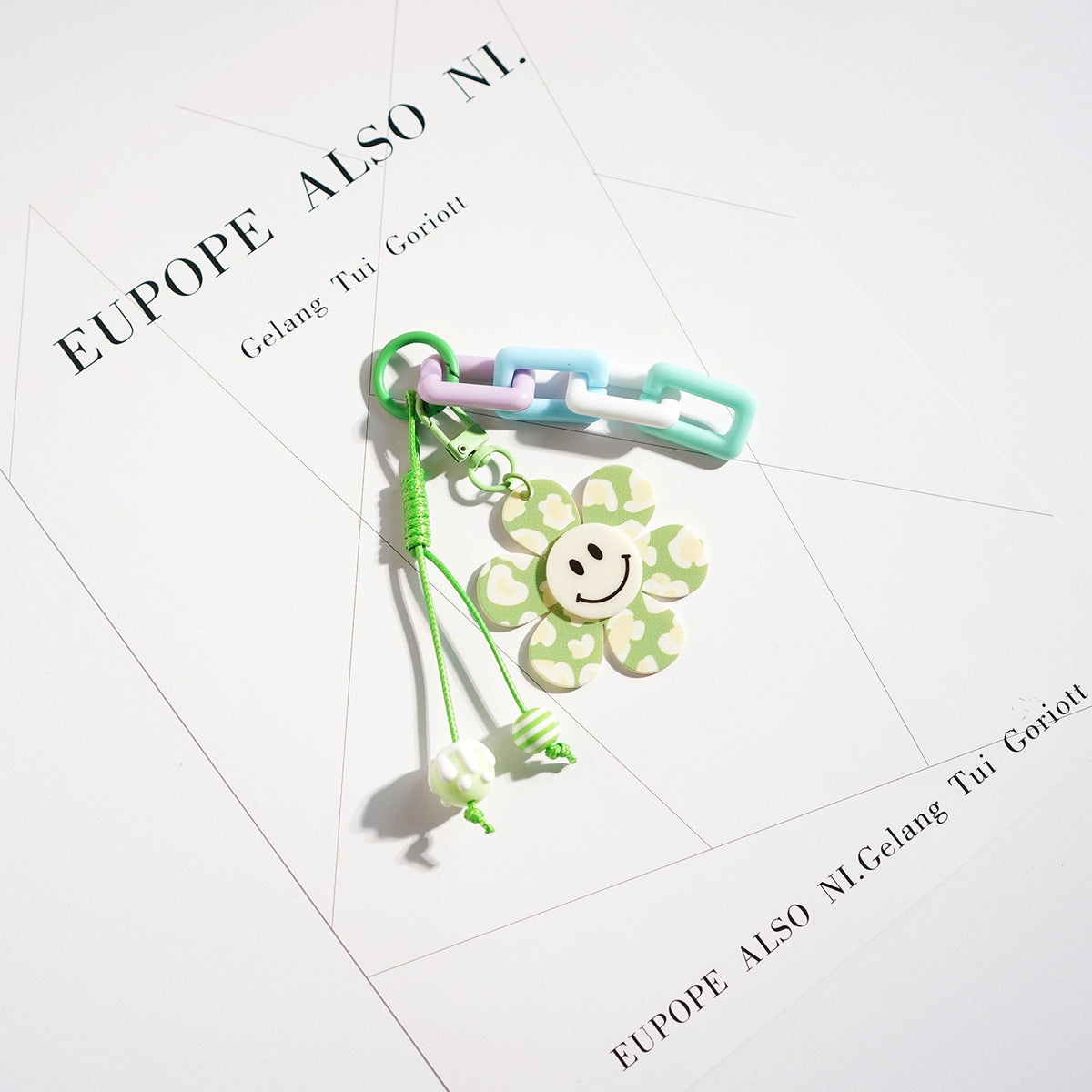 Smiley Flower Acrylic Chain Bag Charm Keychain - Green