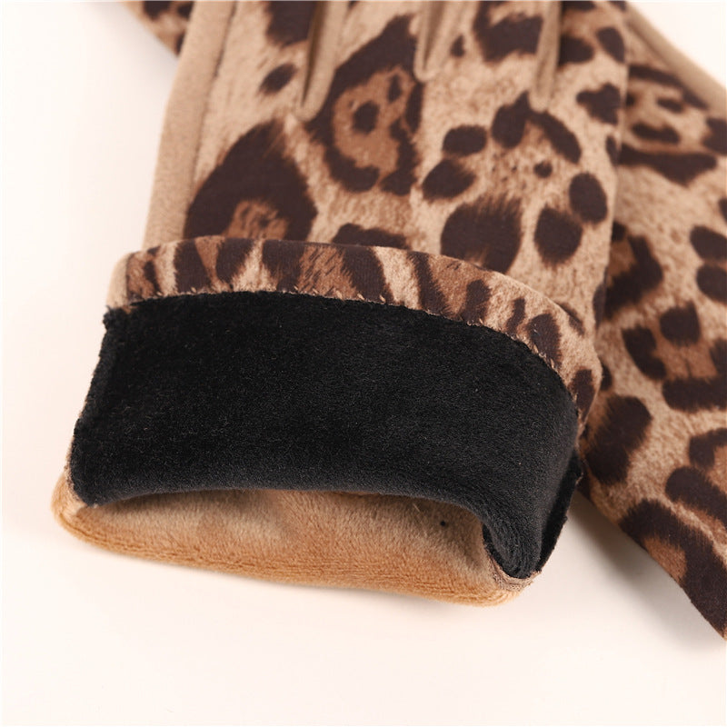 Fleece Lined Faux Suede Leopard Gloves - Black - 2