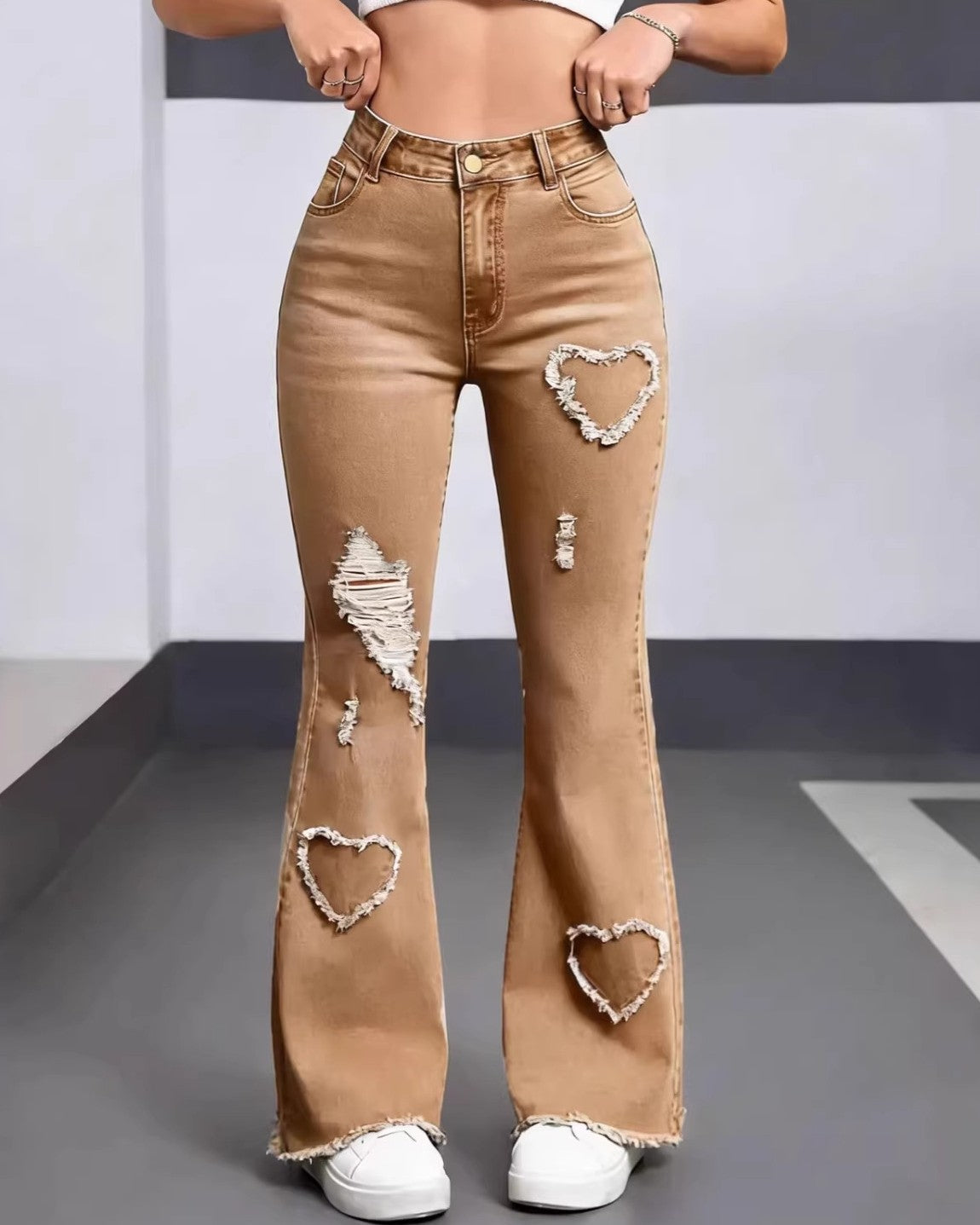 Y2K Heart Shaped Ripped Flare Jeans - Brown