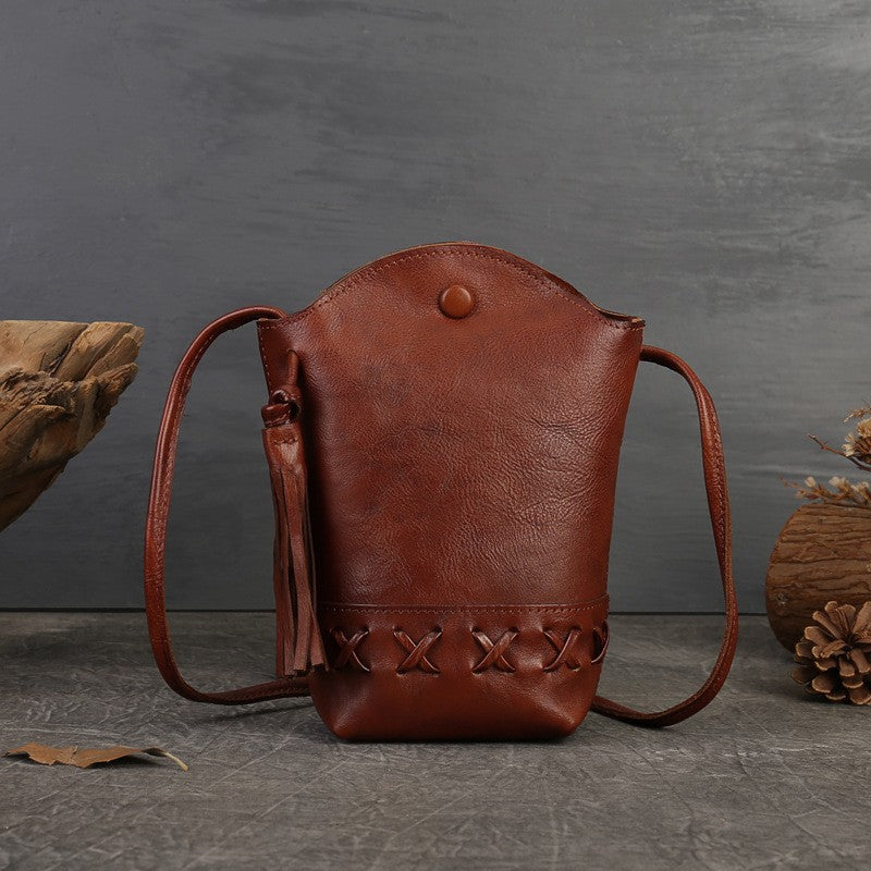 Vintage Leather Tassel Phone Crossbody Bag - Chestnut